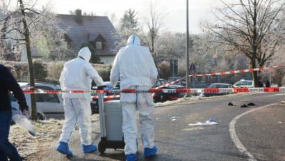 Bild: gsb
Die Spurensicherung in Neunkirchen bei Weiden. 	 Bild: Schönberger