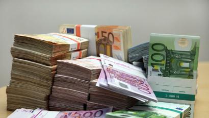 Bild: Götz
Der Landkreis braucht seine Rücklagen, die zum Jahresanfang bei rund 9,5 Millionen Euro lagen, gar nicht oder höchstens um 250 000 Euro zu verringern. Aus diesem Topf soll später einmal die Erweiterung des Landratsamtes bezahlt werden.