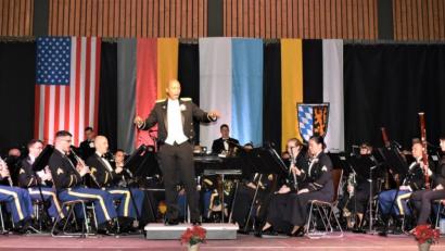 Bild: rgr
Die United States Army – Europe Band (USAREUR) gastiert am Freitag, 14. Dezember in der Stadthalle.