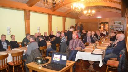 Bild: fz
40 Tännesberger bekommen in der Bürgerversammlung Informationen und Antworten auf ihre Fragen	.