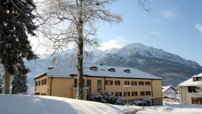 Bild: Gästehaus und Restaurant St. Florian
In diesen Hausen dürfen die geehrten Feuerwehrleute mit ihren Partnern ein paar schöne Tage verbringen.