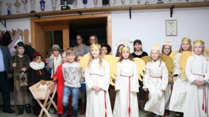 Bild: roh
Szene aus dem Krippenspiel der Vor- und Grundschüler.