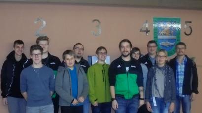 Bild: gz
Die Schützenführung gratuliert dem wiedergewählten Jugendgremium, besonders der neuen Jugendsprecherin Anna-Lena Kleber (rechts).