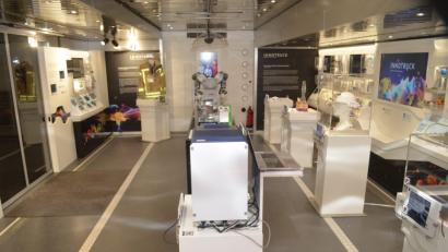 Bild: fz
Hightech zum Anfassen hält der "Inno-Truck" im Innern bereit.