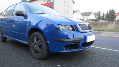 Bild: piam
Die Wucht des Aufpralls muss sehr groß gewesen sein. Denn am Fahrzeug des 20-Jährigen entstand laut Polizei ein Schaden von 4000 Euro.