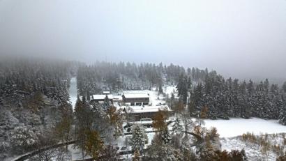 Bild: Davit Trott
Das Skilanglaufzentrum Silberhütte, am Grenzkamm zwischen Bärnau und Flossenbürg gelegen.