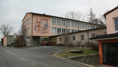 Bild: wro
Die Krummennaaber Grundschule kommt in den Genuss einer schnellen Datenleitung. Das „grüne Licht dafür“ erging einstimmig.