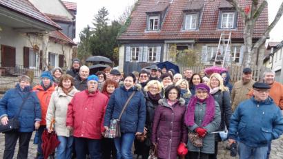 Bild: mng
Für Frauen und Männer gleichermaßen interessant: der Weihnachtsmarkt im unterfränkischen Sommerhausen, Ziel des diesjährigen Ausfluges des Frauenbundes Pressath. Zuvor sorgte der Zwischenstopp bei Lebkuchen Schmidt in Nürnberg für Gaumenfreuden.