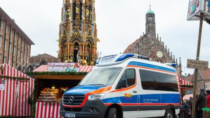 Bild: ASB
Der reale Wünschewagen des Arbeiter Samariter Bundes. Er versorgt Franken und die Oberpfalz