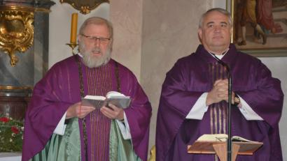 Bild: jr
KAB-Diözesanpräses Monsignore Thomas Schmid (rechts) mit Pater Benedikt Leitmayr.