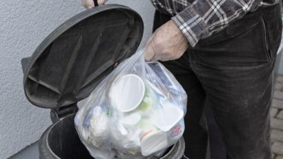 Symbolbild: Petra Hartl
Wegen der Weihnachtstage wirbelt es die Müllabfuhr-Termine durcheinander.