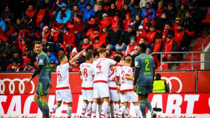 Bild: Jahn Regensburg
Der Jahn feiert Al Ghaddiouis Führungstreffer.