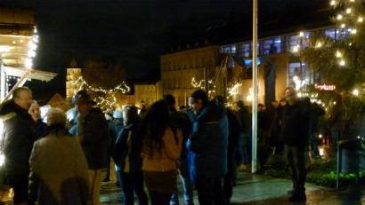 Bild: rn
Viele Lichter und Vollmondschein prägten die Xmas-Party des VW-Teams