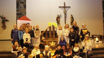 Bild: exb
Die Akteure des Krippenspiels bei der Kinderchristmette.