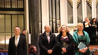 Bild: cog
Die Gesangssolisten Manuel Krauß (Bass), Reiner Geißdörfer (Tenor), Christine Mittermair (Alt) und Manuela Spitzkopf (Sopran) (von links).