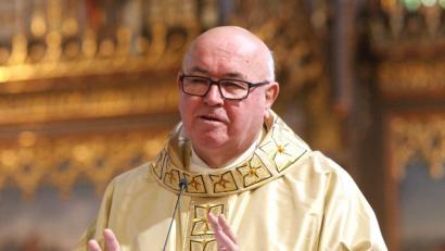 Bild: Hirsch
Monsignore Hans Amann stellte die Sehnsucht nach Frieden in den Mittelpunkt seiner Weihnachtsbotschaft.