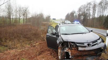 Bild: jma
Der Toyota des 29-Jährigen ist nach dem Unfall völlig zerstört.