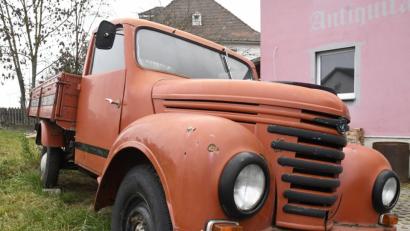 Bild: Petra Hartl
Der Barkas-Pritschenwagen von der Bayreuther Straße in Amberg.