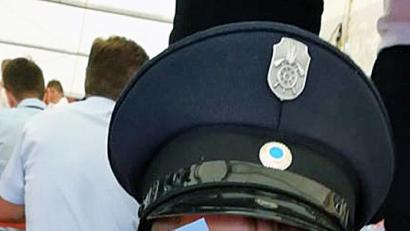 Bild: lst
Selbst die jüngsten Feuerwehrler, wie hier Bastian Fritsch, freuen sich auf das 150-jährige Jubiläum der Feuerwehr Wildenau zu Pfingsten, für das bereits der Kartenvorverkauf läuft.