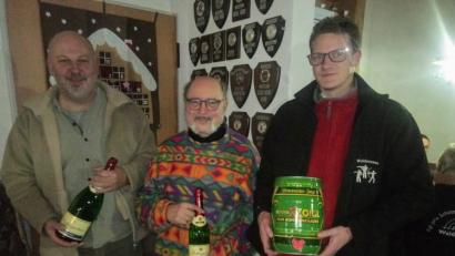 Bild: exb
Roland Heinrich, Bruno Salomon und Christian Koch (von links) waren die erfolgreichsten Teilnehmer beim Wettbewerb "Der letzte Schuss".