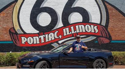 Bild: Tobias Neubert
Tobias Neubert ist Deutsch- und Geschichtslehrer in der Realschule Kemnath und Hobby-Fotograf. Als solcher ist er bereits zum dritten Mal auf der historischen Route 66 gereist.