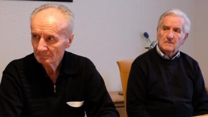 Bild: le
Ihre Amtszeit als Mitglieder des Aufsichtsrats läuft 2019 ab: Alfons Lehner (rechts) gehört dem Gremium bereits 52 Jahre an, Hans Lindner ist 32 Jahre dabei und zurzeit stellvertretender Vorsitzender. Nach dem Willen von Vorstand und Aufsichtsrat sollen sie 2019 für ein Jahr ihr Mandat behalten um das Jubiläumsjahr 2020 aktiv mitfeiern können.