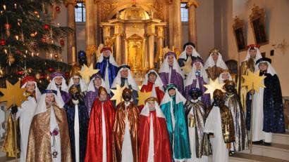 Bild: ak
die Sternsinger der Pfarrei Kulmain freuen sich auf ihren Einsatz.