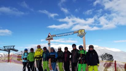 Bild: bgm
Bestes Wetter und reichlich Schnee begeistern die Teilnehmer der ersten Dreitagesfahrt der DJK-Skiabteilung.