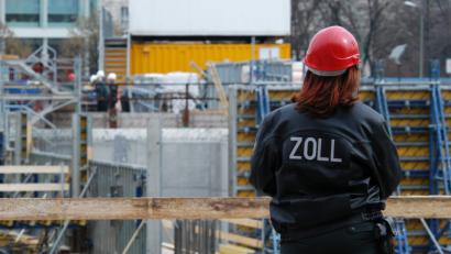 Bild: exb
Die IG Bauen-Agrar-Umwelt fordert stärkere Kontrollen auf den Baustellen gegen Schwarzarbeit.