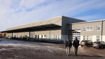 Bild: Thomas Dobler
Die Metallbaufirma Eckert GmbH bietet als Handwerks- und Industrie-Zuliefererbetrieb Angebote im Bereich Metallbau, Stahlbau, Metallbearbeitung und Blechbearbeitung.