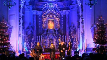 Bild: Williamson, Dagmar [dwi]
Sakrale Stimmung, wunderbare Klänge und guter Zweck: Das Lafia-Hilfswerk der Franziskaner hat ein Benefizkonzert der Bürgermeister in der Bergkirche organisiert. Viele lassen sich das nicht entgehen.