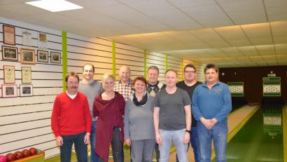 Bild: fjo
Die neue Vorstandschaft des Kegelclubs besteht aus (von links) Franz Wagner, Thomas Wild, Diana Stephan, Hans-Jürgen Spitzner, Margareta Schneider, Hugo Wild, Christian Zintl, Dominik Hölzl und Manfred Schneider.