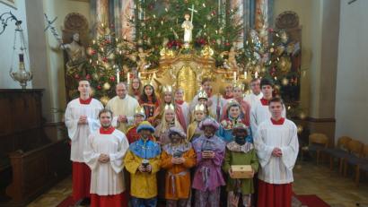 Bild: exb
Aussendung der Sternsinger in der Pfarrei Beidl, Schönkirch und Stein.