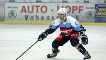 Bild: gb
Aufs Eis wird Daniel Willaschek in dieser Saison nicht mehr zurückkehren. Der Devils-Verteidiger leidet an den Folgen eines Checks des Selbers Dominik Kolb.