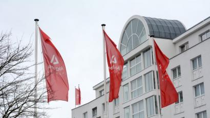 Bild: Gabi Schönberger
Das Amedia Hotel Weiden gehört seit Dezember 2018 zu der „Sure Hotel Collection by Best Western“ von Best Western Hotels & Resorts mit Hauptsitz in Phoenix, Arizona. Die Internationale Hotelgruppe verfügt über ein globales Netzwerk mit rund 4000 Häusern in mehr als 90 Ländern.