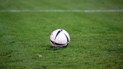 Bild: dpa
Jedes Kind aus Weiherhammer kann Fußball spielen, wenn es will. Das stellt die TSG-Sparte durch ihre Zusammenarbeit mit anderen Vereinen sicher.