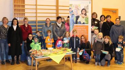 Bild: Köppl, Georg
„Gesund und fit im Kinder-Alltag“: So lautet der Name des Projekts, das in Zusammenarbeit mit dem Amt für Ernährung, Landwirtschaft und Forsten Schwandorf im Theresia-Gerhardinger-Haus startete.