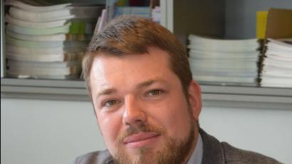 Bild: szl
Franz Stahl stellte in der Stadtratsitzung dem Gremium den neuen Leiter der Tourist Info vor: Ludwig Bundscherer. Er ist seit Juli 2018 im Amt.