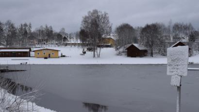 Bild: Konrad
Die Freizeitanlage Atzmannsee mit Schwimminsel gilt auch über Eslarn hinaus als besonders schöner Badeort. Doch auch im Sommer kommen nur wenige Touristen in die Grenzgemeinde.