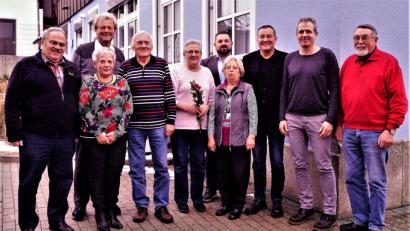 Bild: arw
Der Vorstand der SPD AG 60 plus mit Gästen: Günther Rieger, Achim Neupert, Heribert Schubert, Käti Brewitzer, Sebastian Dippold, Margarete Reger, Karl Schmidberger, Monika Eckart, Dieter Neubauer und Engelbert Eckart (von rechts).