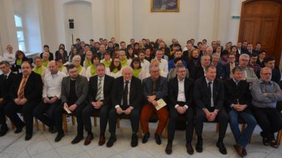 Bild: jr
Vollbesetzt ist der Festsaal des Schlosses Fockenfeld beim Neujahrsempfang.