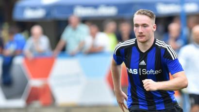 Bild: A. Schwarzmeier
Bastian Strehl steigt nach mehrmonatiger Verletzungspause wieder ins Mannschaftstraining ein. Trainingsauftakt bei der SpVgg SV Weiden ist am Montag, 21. Januar.