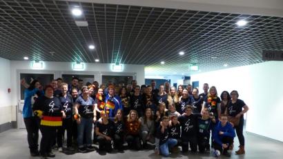 Bild: eit
Gruppenbild mit den Spieler des HC Weiden nach den starken Eindrücken bei der Handball-WM in der Mercedes-Benz-Arena.