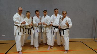 Bild: adj
Die aktuellen Trainer des Dojos Altenstadt sind (von links) Andreas Kindl, Richard Horn, Dittmar Weineck, Jörg Deventer, Josef Rötzer und Dieter Baller.
