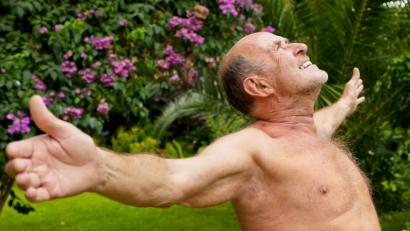 Bild: detailblick-foto – stock.adobe.com
Nackt der Sonne frönen? Das könnte den Nachbarn stören.