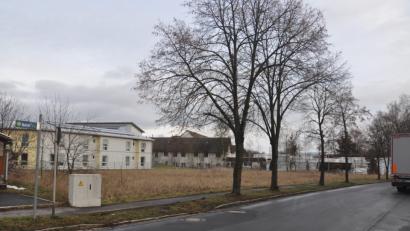 Bild: ws
Das Grundstück im Gebiet "An der Glashütte" gehört der Stadt. Mit der Aufhebung des bestehenden Bebauungsplans soll die Möglichkeit für eine Wohnbebauung geschaffen werden.