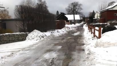 Bild: ld
Als „schlechteste Straße in der Gemeinde“ bezeichnet zweiter Bürgermeister Christian Drehobel den Lohweg in der Gemeinderatssitzung. Dass die Straße dringend saniert werden muss, steht außer Zweifel.