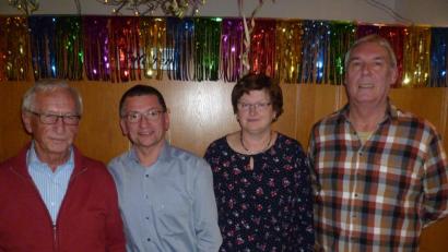 Bild: usc
Sie sind die neuen Clubmeister und Pokalmeister (von links): Helmut Sperber und Peter Stingl im Skat sowie Maria Frohmann und Thomas Hoch im Rommé.