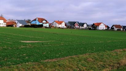 Bild: gf
Eine Fläche von etwa 1,9 Hektar in Thansüß überplant Heinrich Schwirzer mit 17 neuen Bauplätze, die zwischen 700 und 900 Quadratmeter groß sind. Der Marktgemeinderat verabschiedet einstimmig die entsprechende Satzung.