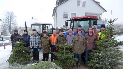 Bild: exb
Zum neunten Mal sammelt die Jugendfeuerwehr Königstein in der Marktgemeinde ausgediente Christbäume ein.